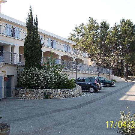 Auberge De Jeunesse Jas De Bouffan Aix-en-Provence Dış mekan fotoğraf