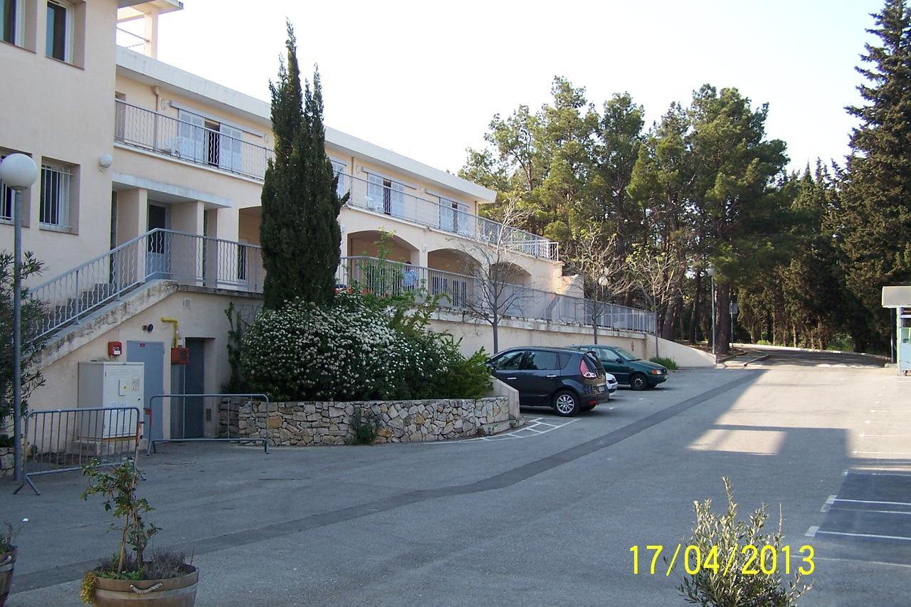Auberge De Jeunesse Jas De Bouffan Aix-en-Provence Dış mekan fotoğraf